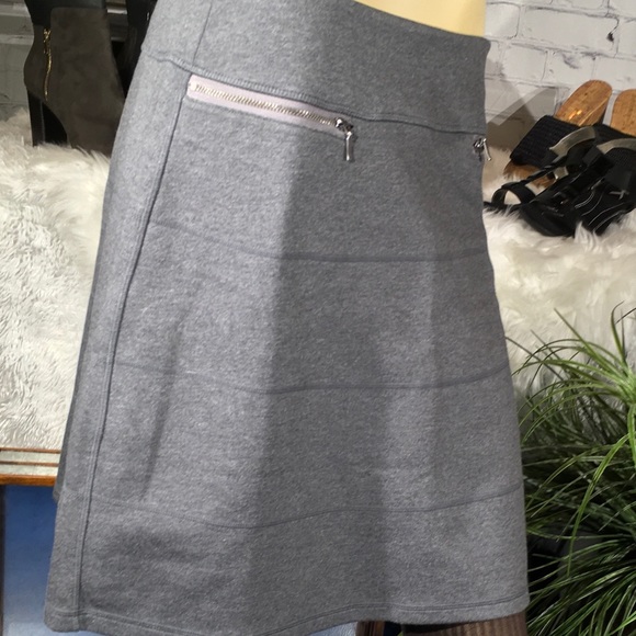Athleta Skirt - Picture 2 of 9